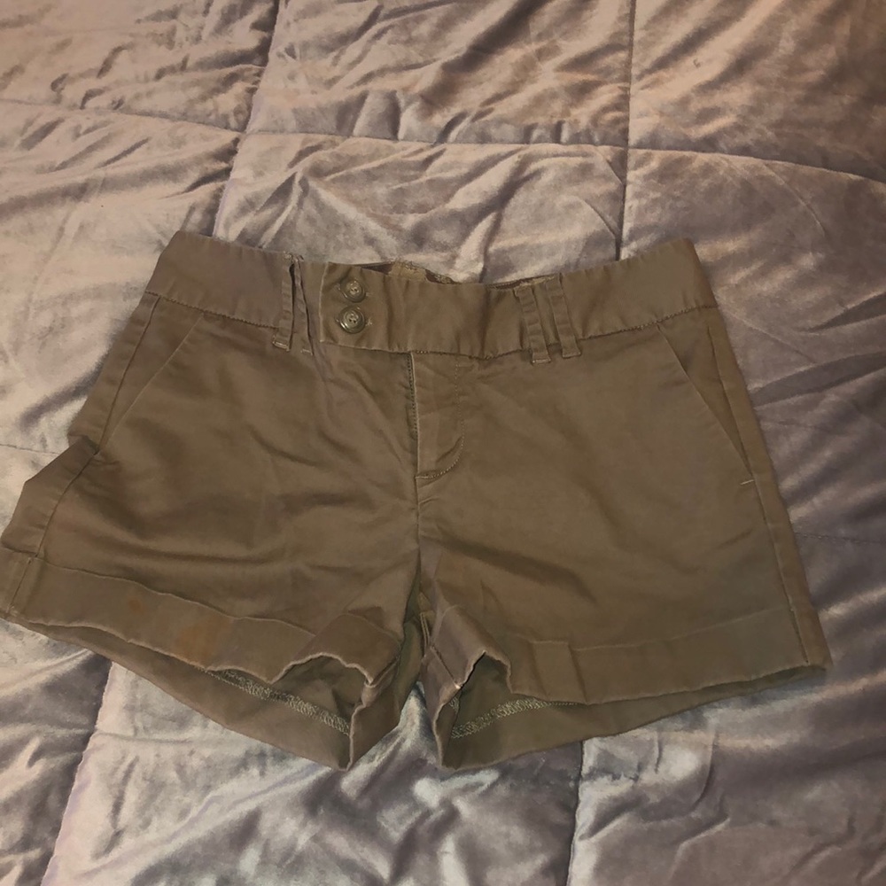 Olive green stretchy shorts  sz. 6